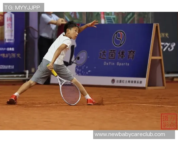 网球纪实：记录重庆网球队的奋斗经历